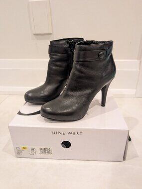 Nine West Gowithito Women's Black Leather High Heeled Boots 7.5M